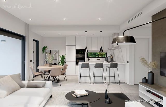 3 soveværelse Villa til salg i Punta Prima, Torrevieja med swimmingpool garage - € 650.000 (Ref: 9014420)