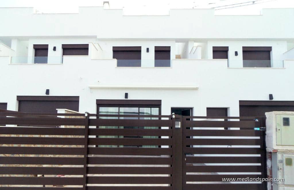 4 chambre Maison de Ville à vendre à Pilar de la Horadada avec piscine garage - 369 900 € (Ref: 9029981)