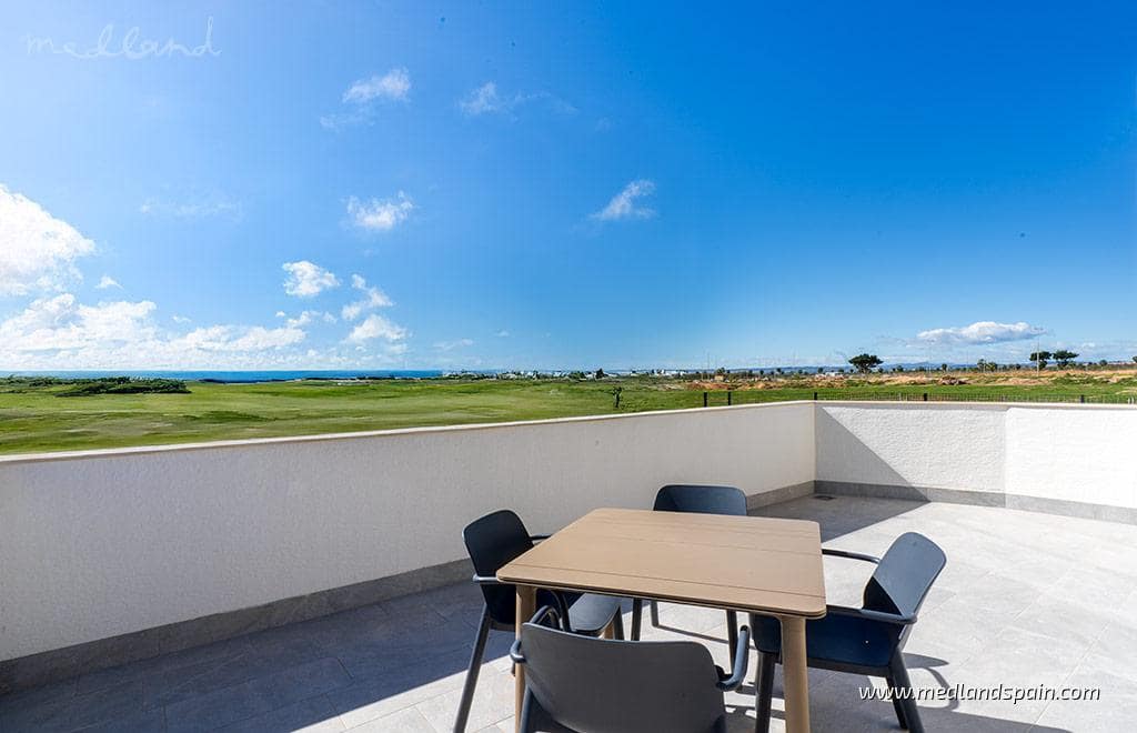 2 soverom Leilighet til salgs i Guardamar del Segura med svømmebasseng garasje - € 222 000 (Ref: 9029984)