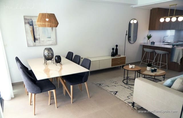3 quarto Casa em Banda para venda em Pilar de la Horadada com piscina garagem - 354 900 € (Ref: 9029986)