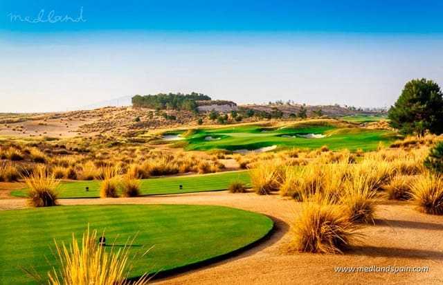 3 makuuhuone Huoneisto myytävänä paikassa Alhama de Murcia mukana uima-altaan 
autotalli - 264 500 € (Ref: 9046428)