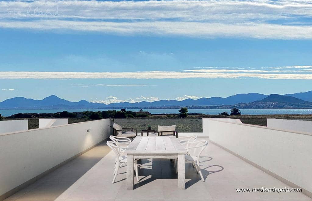 3 soveværelse Villa til salg i Los Alcazares med swimmingpool garage - € 419.900 (Ref: 9057724)