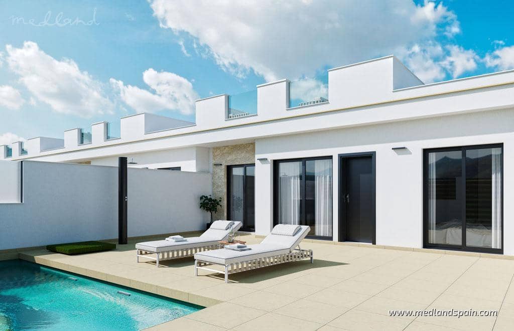 3 soveværelse Villa til salg i Roldan med swimmingpool garage - € 332.900 (Ref: 9059548)