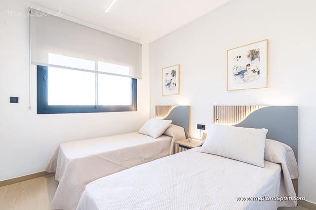 2 Zimmer Apartment zu verkaufen in Guardamar del Segura mit Pool Garage - 245.000 € (Ref: 9078085)