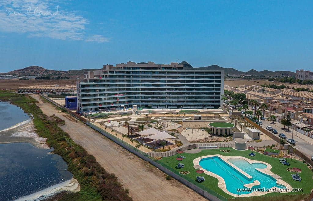 3 soveværelse Lejlighed til salg i La Manga del Mar Menor med swimmingpool garage - € 379.500 (Ref: 9078086)