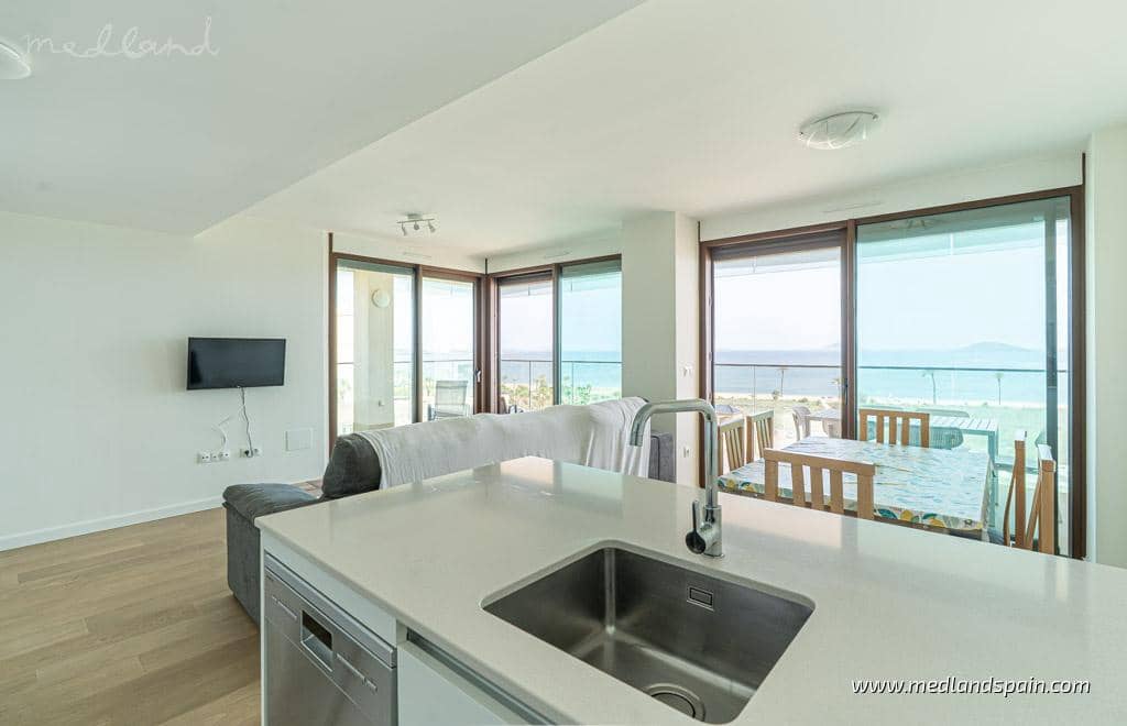 3 soveværelse Lejlighed til salg i La Manga del Mar Menor med swimmingpool garage - € 379.500 (Ref: 9078086)