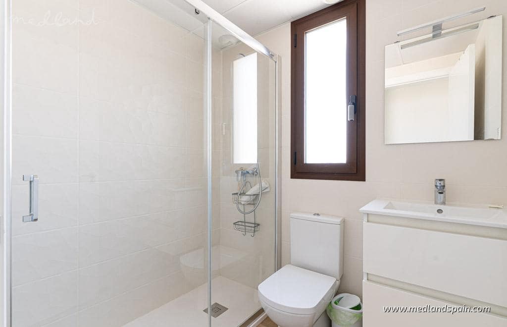 3 soveværelse Lejlighed til salg i La Manga del Mar Menor med swimmingpool garage - € 379.500 (Ref: 9078086)