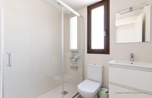 3 soveværelse Lejlighed til salg i La Manga del Mar Menor med swimmingpool garage - € 379.500 (Ref: 9078086)