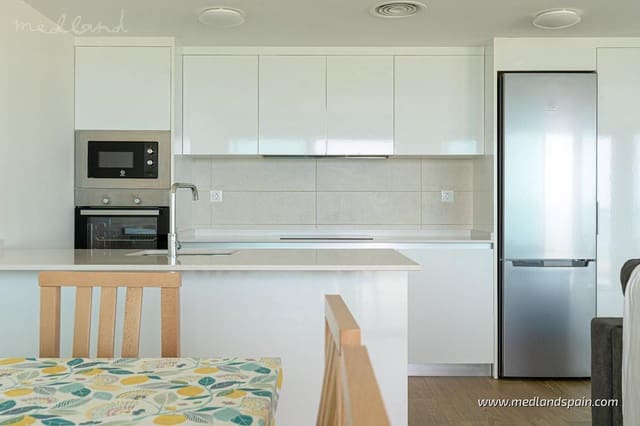 3 soveværelse Lejlighed til salg i La Manga del Mar Menor med swimmingpool garage - € 379.500 (Ref: 9078086)