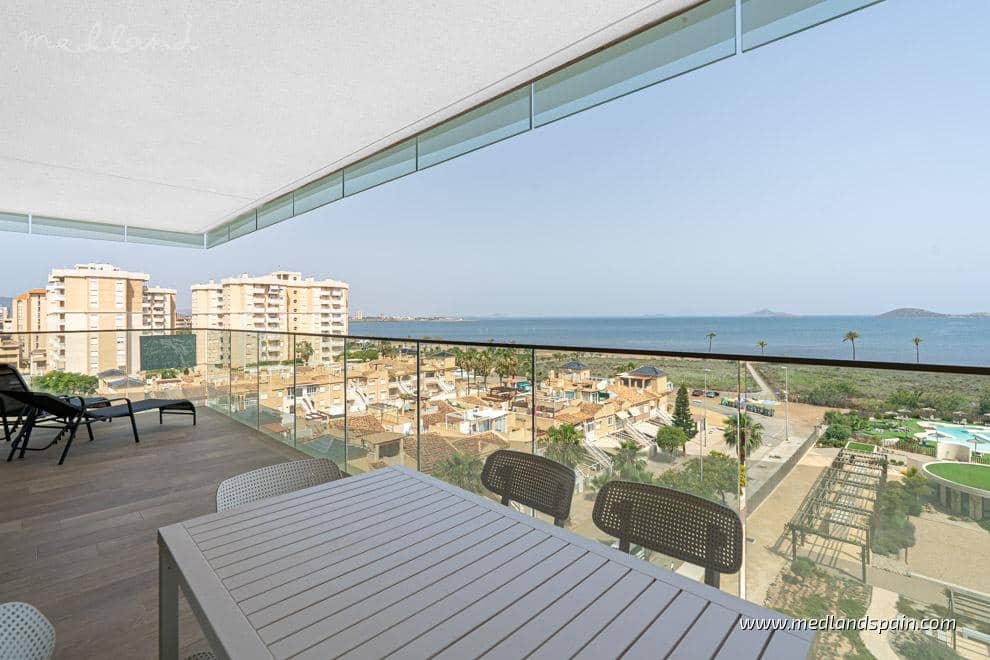 3 soveværelse Lejlighed til salg i La Manga del Mar Menor med swimmingpool garage - € 379.500 (Ref: 9078086)