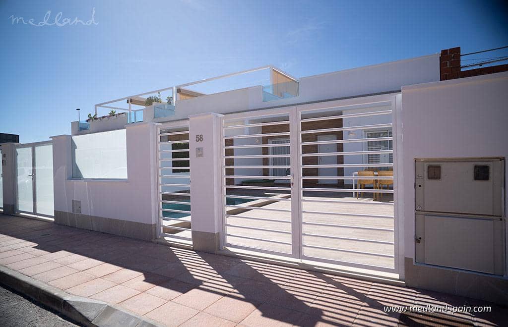 2 soveværelse Byhus til salg i San Javier med swimmingpool garage - € 285.000 (Ref: 9096104)
