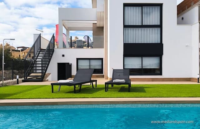 3 quarto Casa em Banda para venda em Algorfa com garagem - 465 000 € (Ref: 9110459)