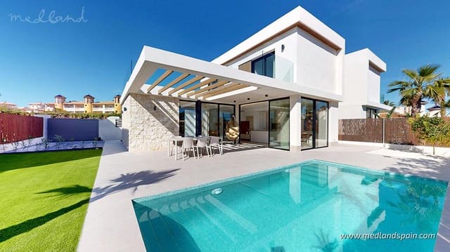3 soveværelse Villa til salg i Lomas de Cabo Roig - Los Dolses, Orihuela med swimmingpool garage - € 650.000 (Ref: 9110464)