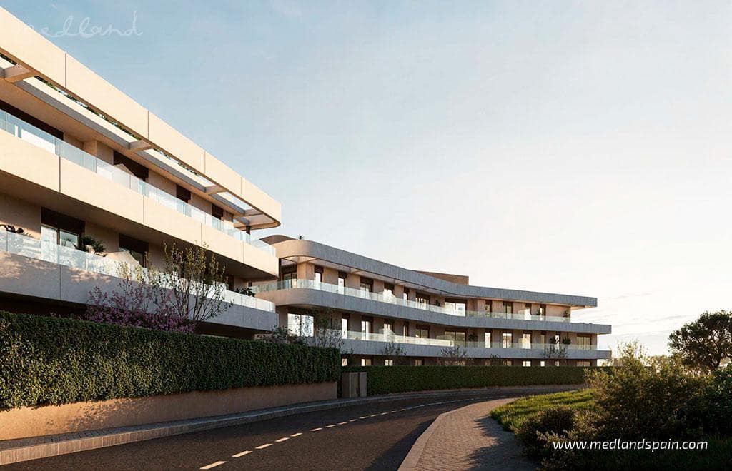 2 soveværelse Lejlighed til salg i Estepona med swimmingpool garage - € 325.000 (Ref: 9112477)