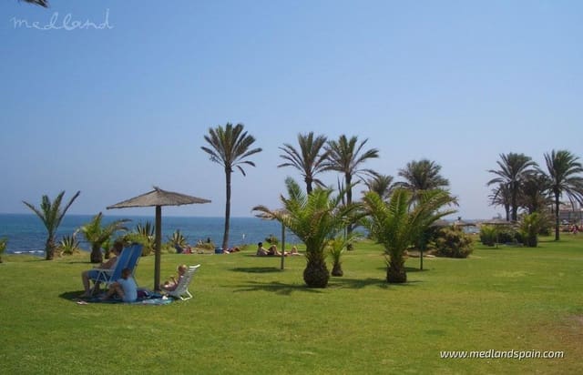 3 soveværelse Villa til salg i Torrevieja med garage - € 750.000 (Ref: 9147322)