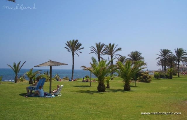 3 soveværelse Villa til salg i Aguas Nuevas, Torrevieja med garage - € 780.000 (Ref: 9147322)