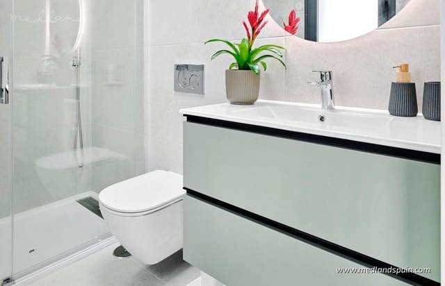 3 quarto Moradia para venda em San Miguel de Salinas com piscina garagem - 649 000 € (Ref: 9149148)