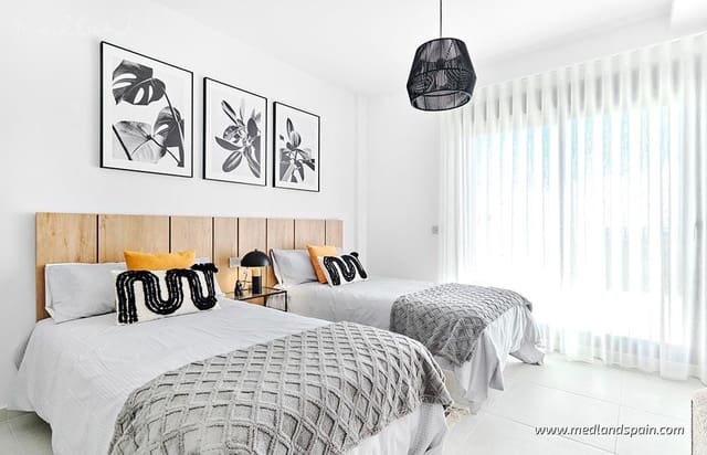 3 bedroom Villa for sale in San Miguel de Salinas with pool garage - € 1,000,000 (Ref: 9149148)