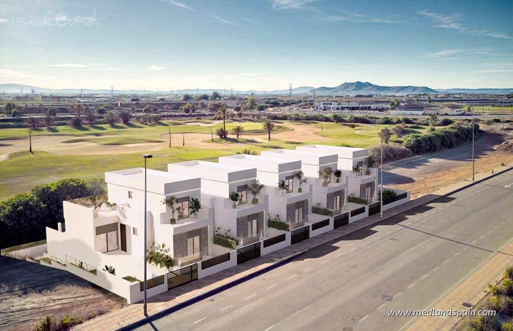 3 quarto Moradia para venda em Los Alcazares com piscina garagem - 769 900 € (Ref: 9152353)