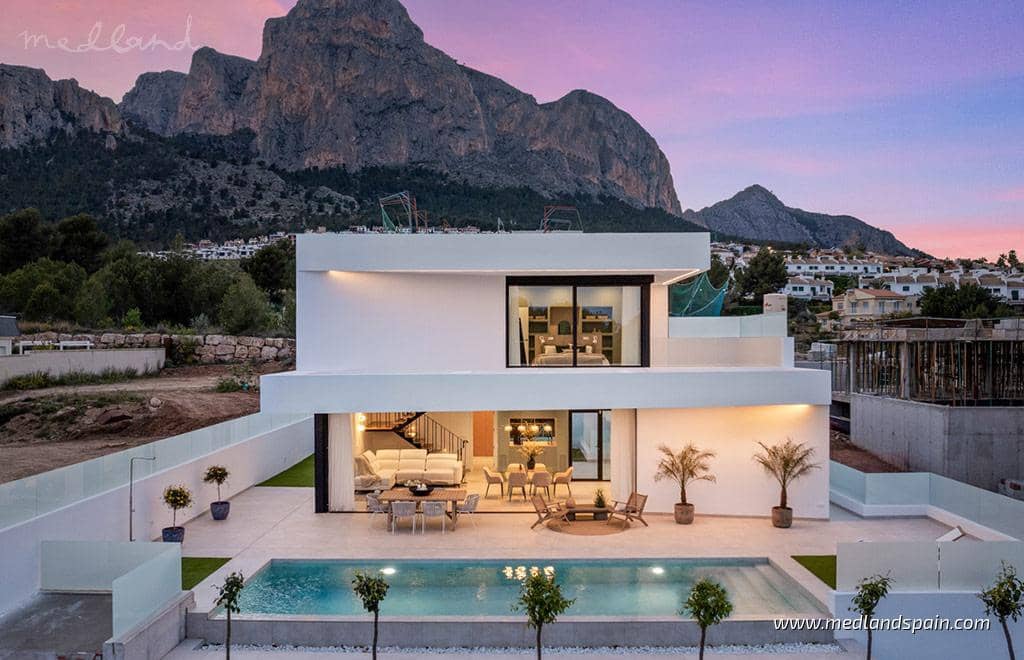 4 sovrum Villa till salu i Polop med pool garage - 725 000 € (Ref: 9154252)