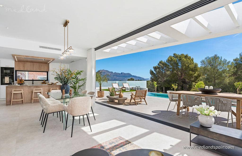 4 sovrum Villa till salu i Polop med pool garage - 725 000 € (Ref: 9154252)