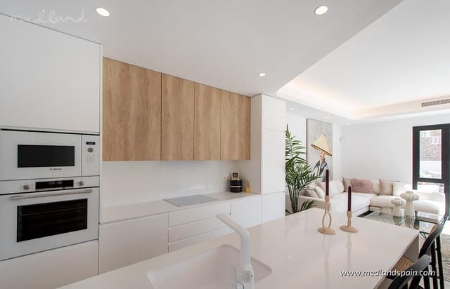 3 bedroom Villa for sale in Los Altos with pool garage - € 509,000 (Ref: 9165909)