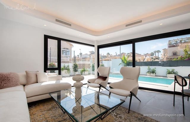 3 bedroom Villa for sale in Los Altos with pool garage - € 509,000 (Ref: 9165909)