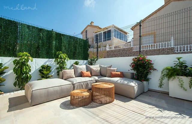 3 bedroom Villa for sale in Los Altos with pool garage - € 509,000 (Ref: 9165909)