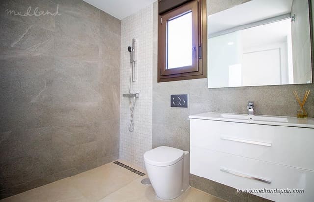 4 Zimmer Villa zu verkaufen in Orihuela Costa, Orihuela mit Pool Garage - 549.900 € (Ref: 9171585)