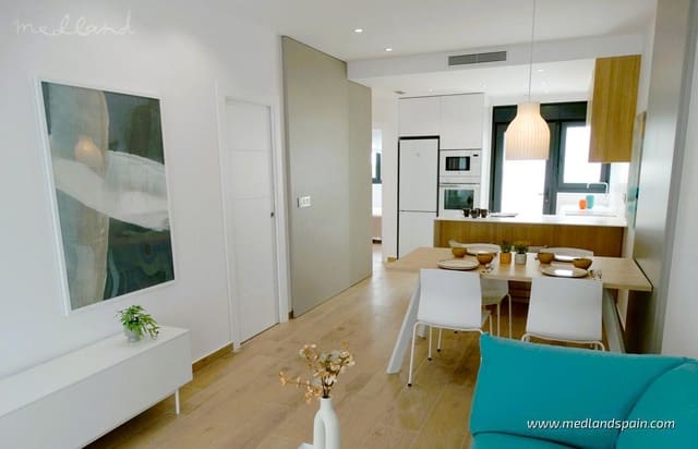 Apartamento de 3 habitaciones en Pilar de la Horadada en venta con piscina garaje - 295.000 € (Ref: 9173338)