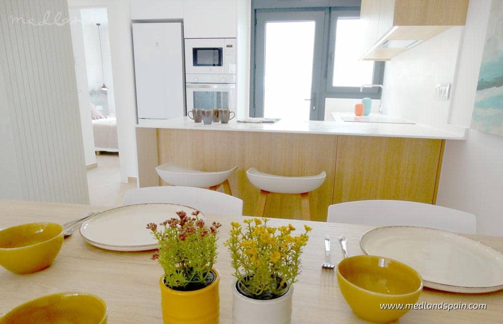 3 sypialnia Apartament na sprzedaż w Pilar de la Horadada z basenem garażem - 295 000 € (Ref: 9173338)