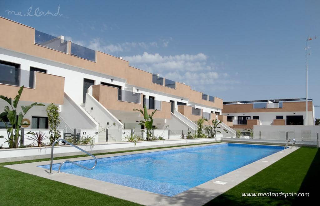 2 soverom Leilighet til salgs i Pilar de la Horadada med svømmebasseng garasje - € 245 000 (Ref: 9173340)