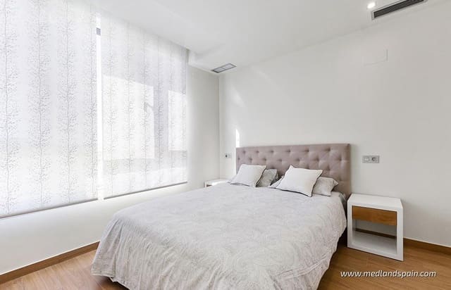 3 soveværelse Villa til salg i Ciudad Quesada, Rojales med swimmingpool garage - € 480.000 (Ref: 9173343)