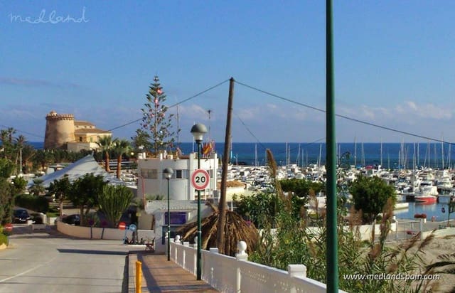 2 quarto Casa em Banda para venda em Pilar de la Horadada ciudad, Pilar de la Horadada com garagem - 315 900 € (Ref: 9176557)