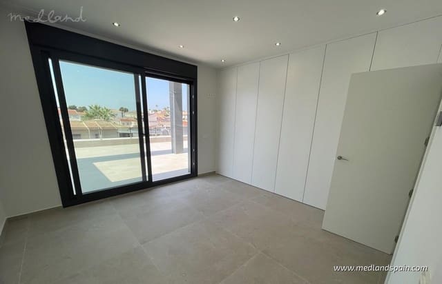 3 soveværelse Villa til salg i Ciudad Quesada, Rojales med swimmingpool garage - € 799.900 (Ref: 9185616)