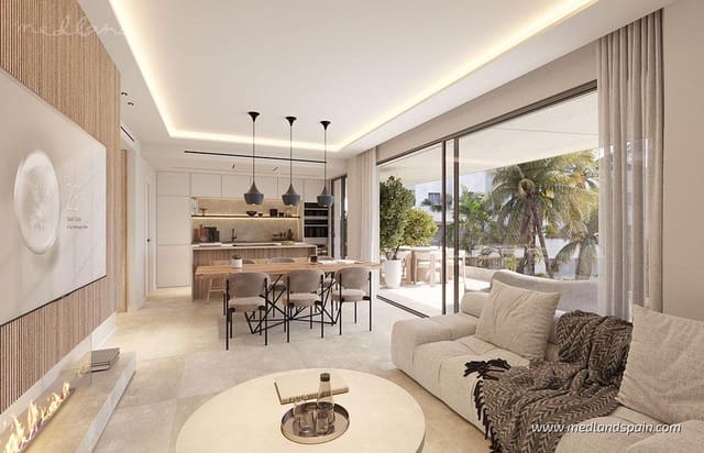 3 chambre Appartement à vendre à Bahía Dorada, Estepona avec piscine garage - 639 000 € (Ref: 9188602)