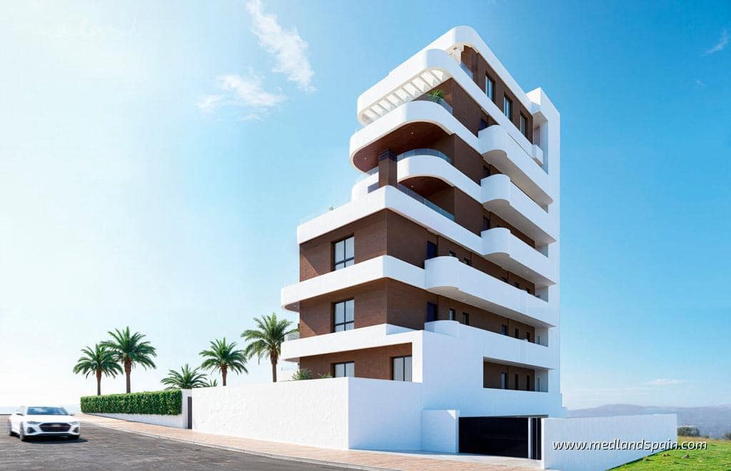 3 soverom Leilighet til salgs i Guardamar del Segura med svømmebasseng garasje - € 690 000 (Ref: 9193676)