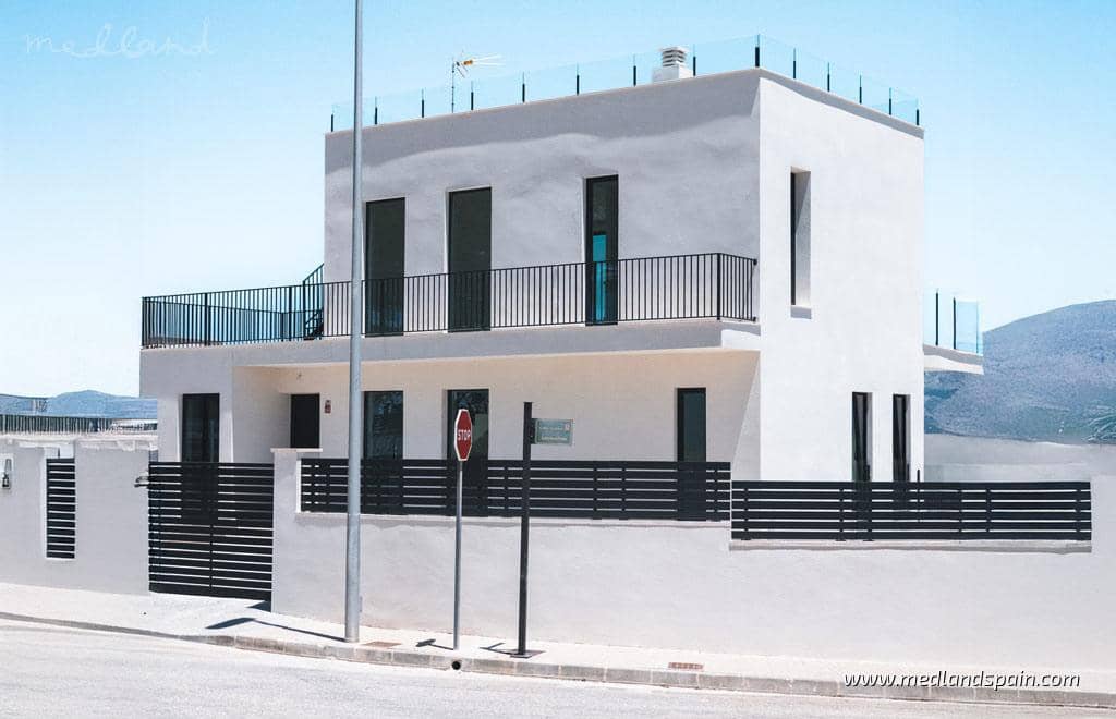 3 Zimmer Villa zu verkaufen in Polop mit Pool Garage - 720.000 € (Ref: 9200643)