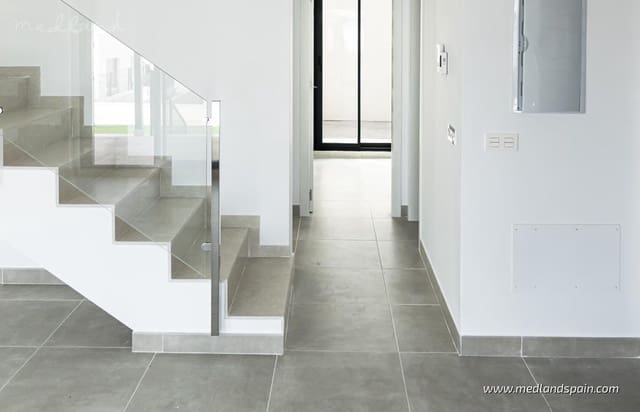 3 quarto Moradia para venda em Polop com piscina garagem - 620 000 € (Ref: 9200645)