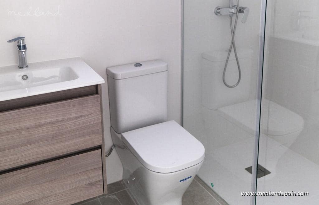 3 bedroom Villa for sale in Polop with pool garage - € 620,000 (Ref: 9200645)