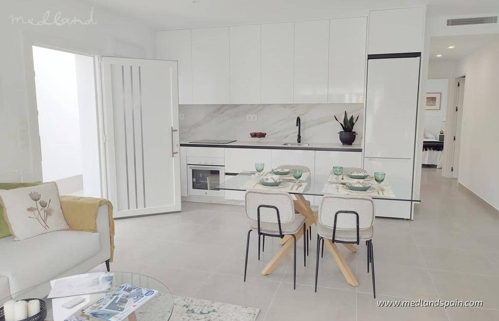 Chalet de 3 habitaciones en Balsicas en venta con piscina garaje - 330.000 € (Ref: 9206627)