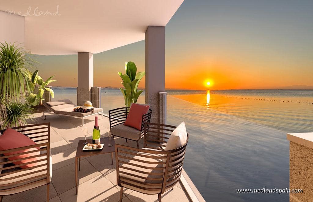 2 Zimmer Apartment zu verkaufen in La Manga del Mar Menor mit Pool - 385.000 € (Ref: 9208443)