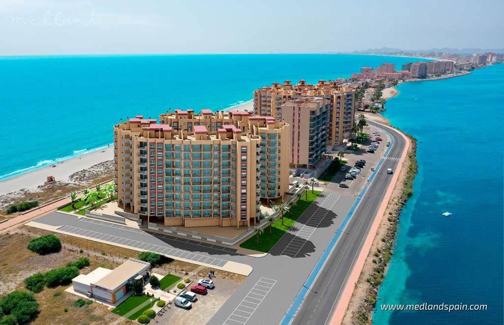 2 Zimmer Apartment zu verkaufen in La Manga del Mar Menor mit Pool - 385.000 € (Ref: 9208443)