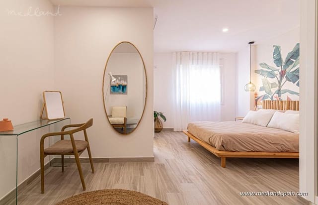 2 soveværelse Byhus til salg i La Manga del Mar Menor med swimmingpool - € 260.560 (Ref: 9208444)