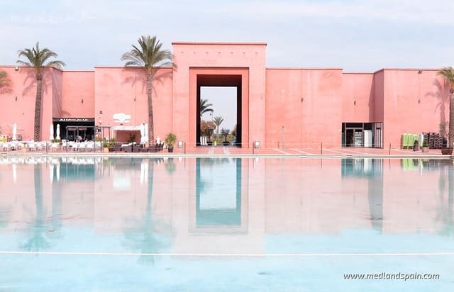 Chalet de 2 habitaciones en Alhama de Murcia en venta con garaje - 284.000 € (Ref: 9208445)