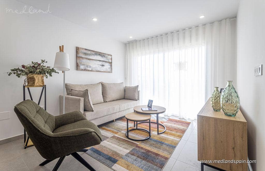 3 soveværelse Lejlighed til salg i La Manga del Mar Menor med swimmingpool - € 240.052 (Ref: 9215223)