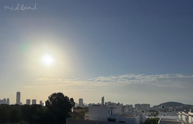 Casa de 4 habitaciones en Golf Bahía, Finestrat en venta con piscina garaje - 698.000 € (Ref: 9228714)