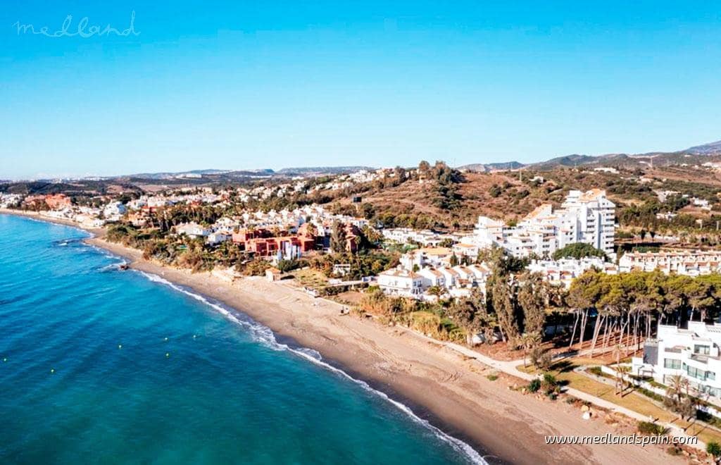2 quarto Apartamento para venda em Estepona com piscina garagem - 320 000 € (Ref: 9232742)