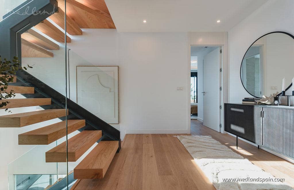 4 sypialnia Willa na sprzedaż w Marbella z basenem garażem - 1 675 000 € (Ref: 9243177)