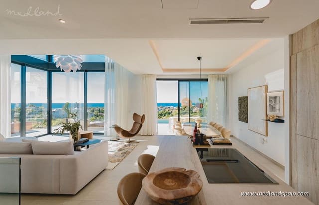 4 sypialnia Willa na sprzedaż w Río Real, Marbella z basenem garażem - 1 675 000 € (Ref: 9243177)